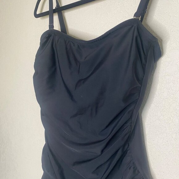 DKNY Womens Black One-Piece Swimsuit XL 4-Way Stretch UPF Front Shirring Adjusta - Picture 7 of 14